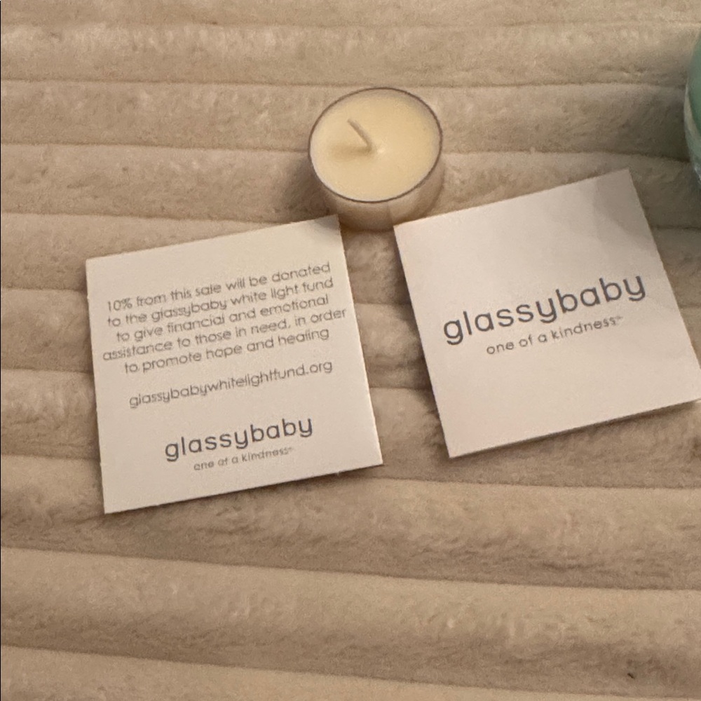 Glassybaby ‘begin again’ hand blown candle holder - Picture 3 of 4